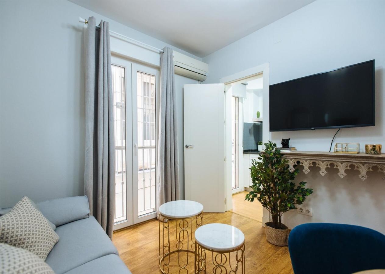 Feijoo Suite Apartment Siviglia Esterno foto