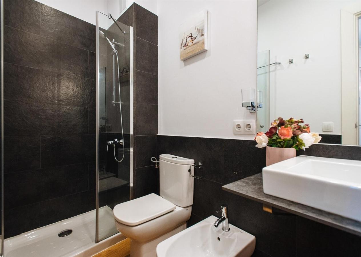 Feijoo Suite Apartment Siviglia Esterno foto