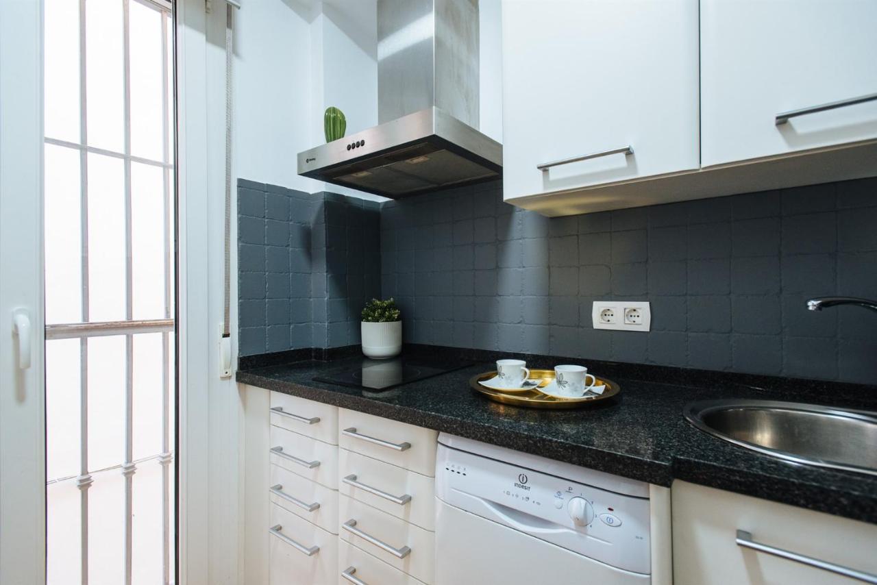 Feijoo Suite Apartment Siviglia Esterno foto