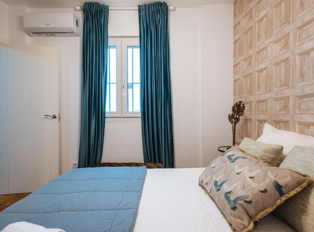 Feijoo Suite Apartment Siviglia Esterno foto